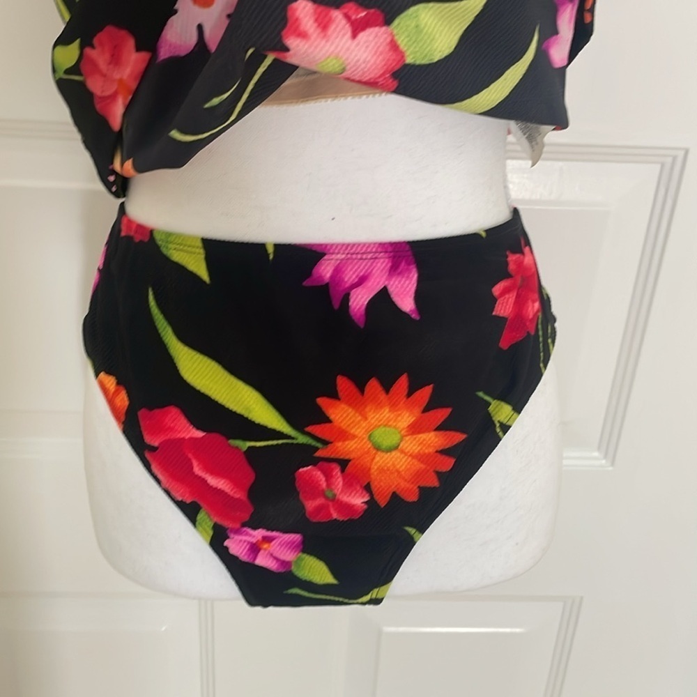 Cole of California Colorful Floral Textured Tankini & Bottoms. 14 - Picture 2 of 7